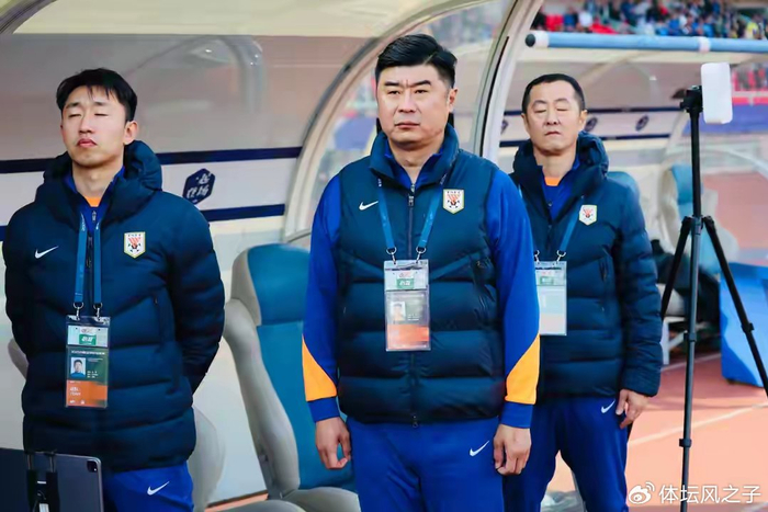 山东泰山主场不敌大连英博遭遇两连败 克雷桑重