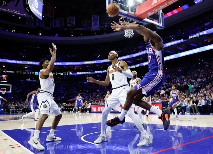 雷霆对阵魔术冲击季后赛首支锁定名额 阿历山大